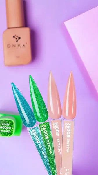 DNKa' Rubber base #0092 Allure- 12 ml